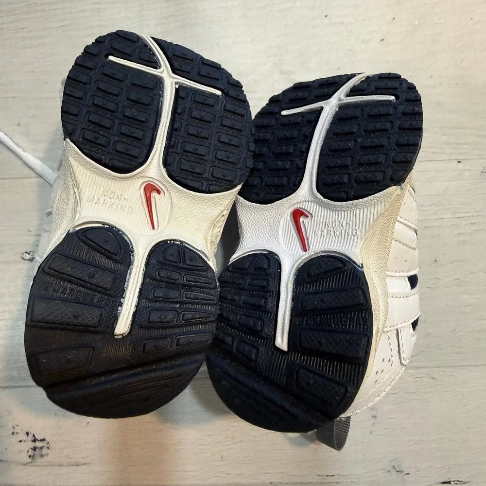 Nike baby Boys 2009 Nike Advantage Runner‎ shoes Size 2c